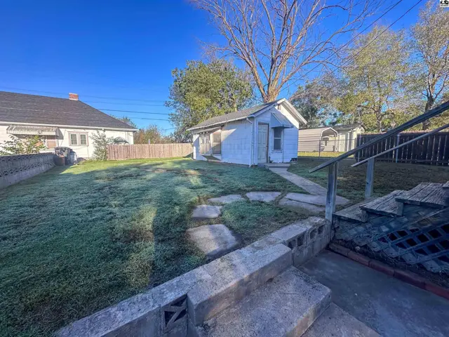 Photo of 205 N Iuka St, Pratt, KS