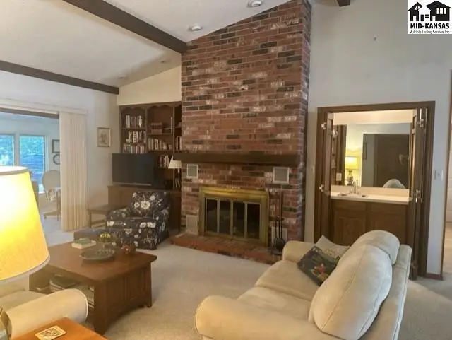 Photo of 3006 Mission Dr, Hutchinson, KS