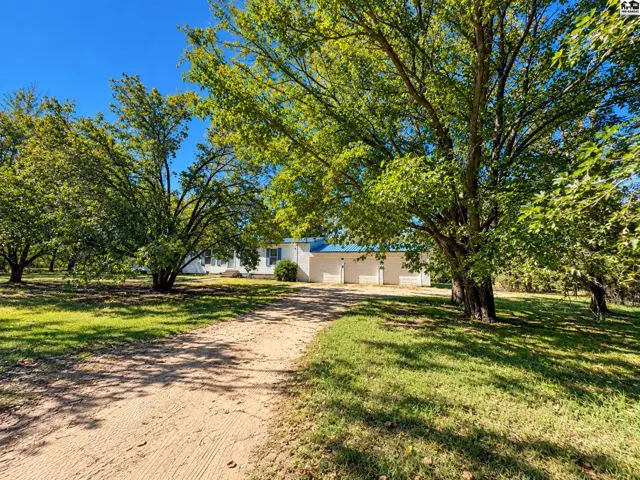 Photo of 10307 E 4th Ave, Hutchinson, KS