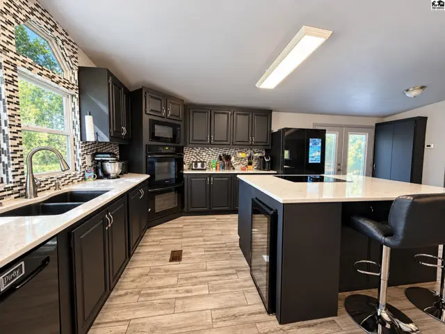 Photo of 10307 E 4th Ave, Hutchinson, KS
