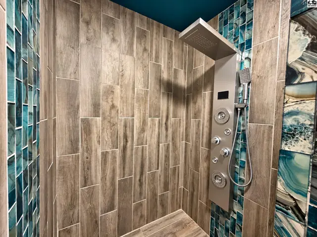 Shower in Full Bathroom
