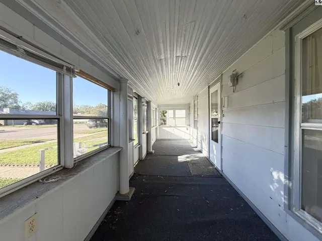 Photo of 314 N 5th St, Sterling, KS