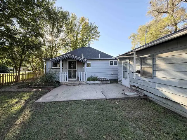 Photo of 314 N 5th St, Sterling, KS