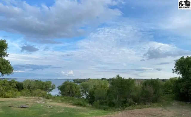 Photo of 31 Shoreline Dr, Geneseo, KS