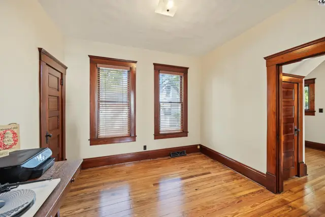 Photo of 717 N Main St, Lindsborg, KS