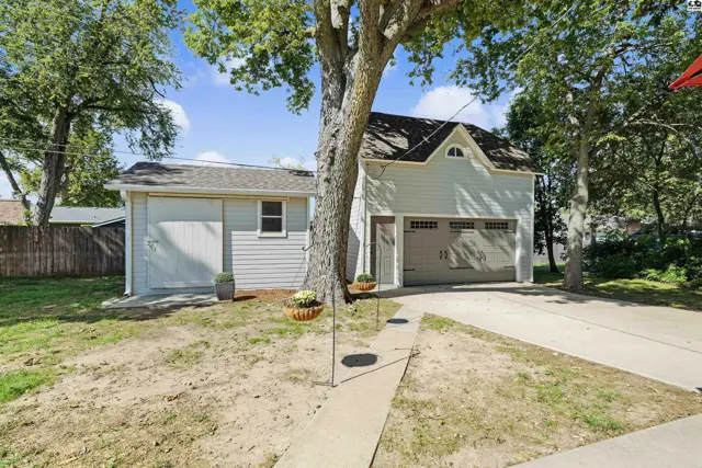 Photo of 717 N Main St, Lindsborg, KS