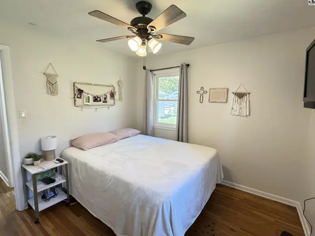 Photo of 2 Wheatland Dr, Hutchinson, KS