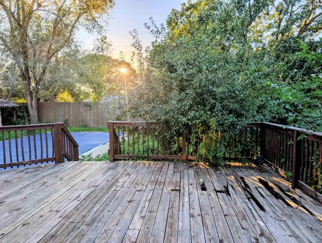 Photo of 758 Moundview Ave, Salina, KS