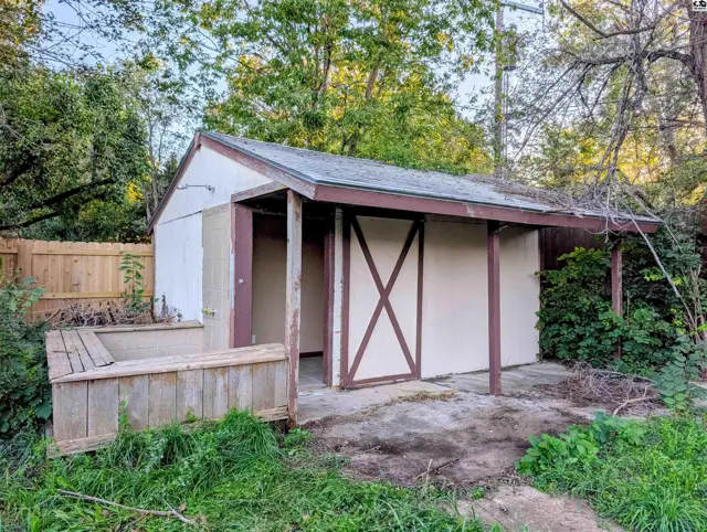 Photo of 758 Moundview Ave, Salina, KS