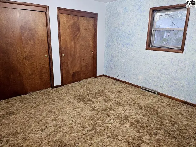 Photo of 606 Montezuma Ct, McPherson, KS