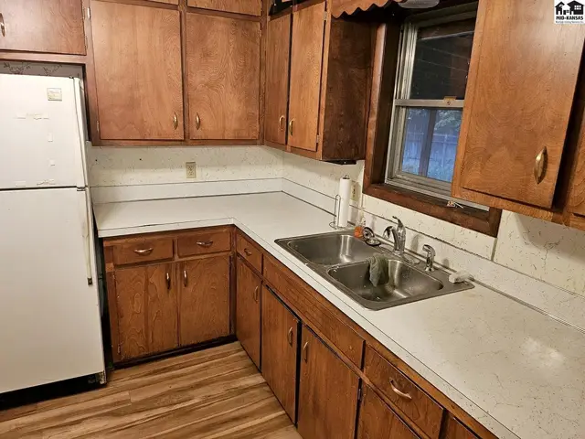 Photo of 606 Montezuma Ct, McPherson, KS