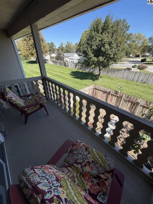 Photo of 2224 Dover Dr, Hutchinson, KS