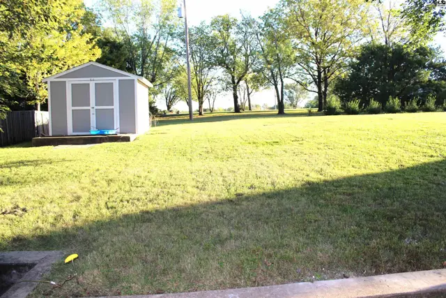 Photo of 17 Rock Rd, Marion, KS