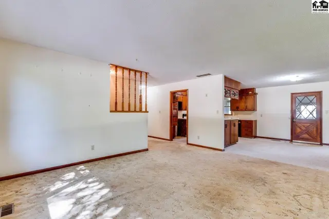 Photo of 4 W Nickerson Blvd, Nickerson, KS