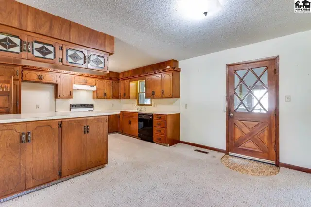 Photo of 4 W Nickerson Blvd, Nickerson, KS