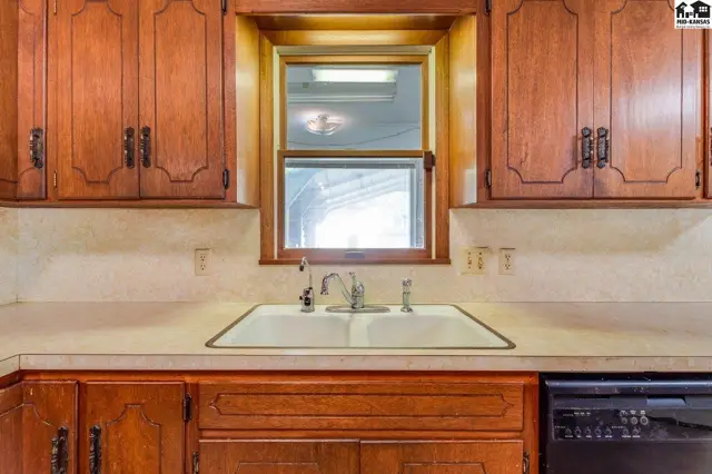 Photo of 4 W Nickerson Blvd, Nickerson, KS