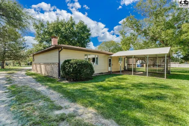 Photo of 4 W Nickerson Blvd, Nickerson, KS