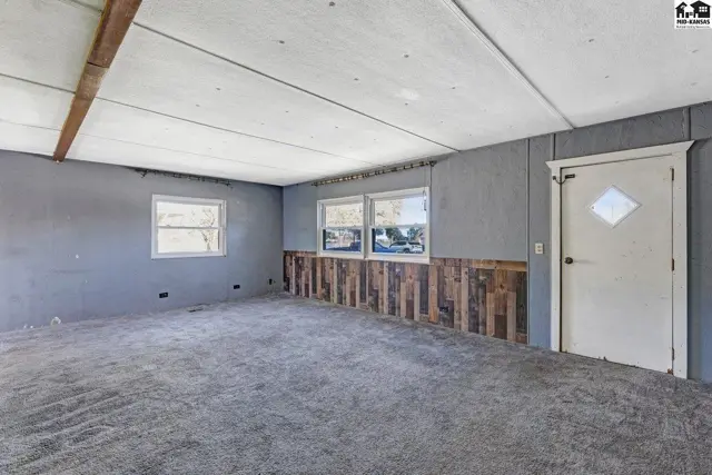 Photo of 301 N Rhodes St, Pretty Prairie, KS