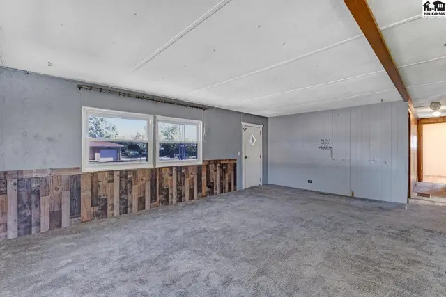 Photo of 301 N Rhodes St, Pretty Prairie, KS