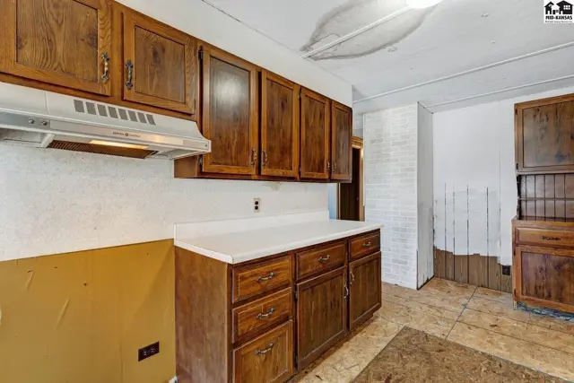 Photo of 301 N Rhodes St, Pretty Prairie, KS