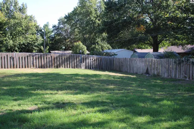 Photo of 7205 Magnolia Way, Hutchinson, KS
