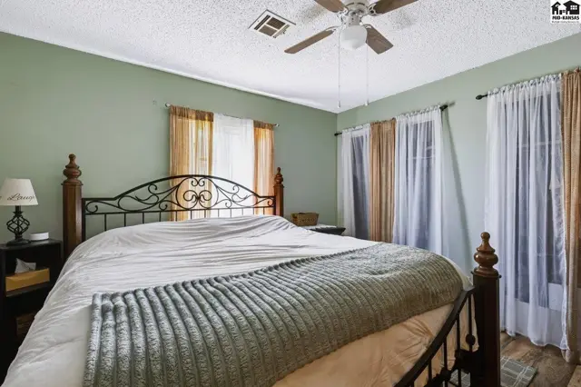 Photo of 23618 S Dean Rd, Pretty Prairie, KS