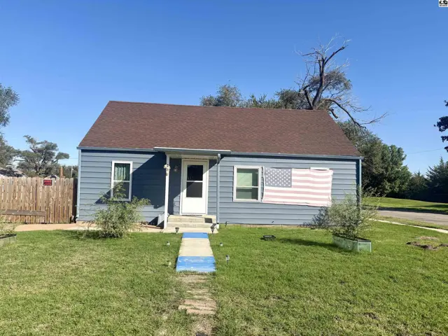 Photo of 426 E Walker St, Hutchinson, KS
