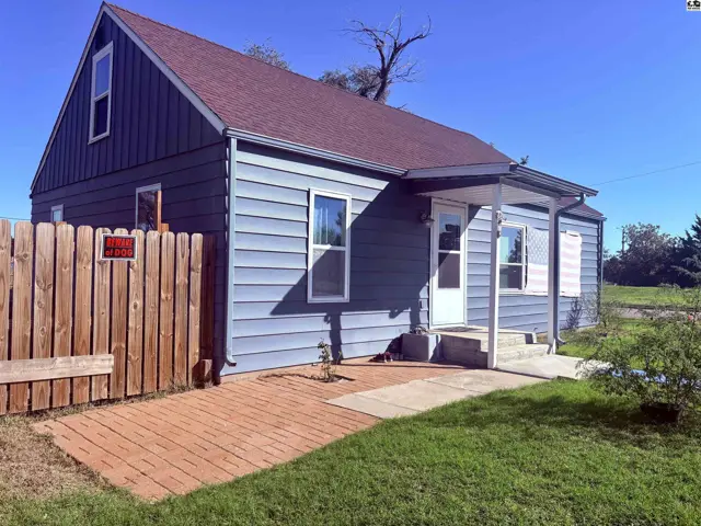 Photo of 426 E Walker St, Hutchinson, KS