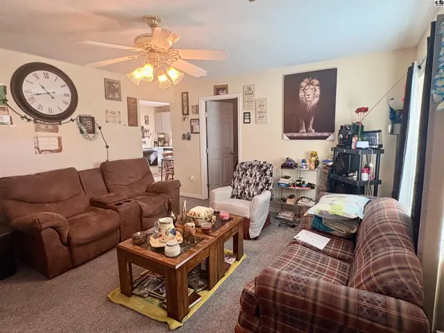 Photo of 426 E Walker St, Hutchinson, KS