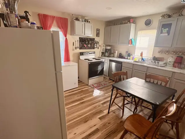 Photo of 426 E Walker St, Hutchinson, KS