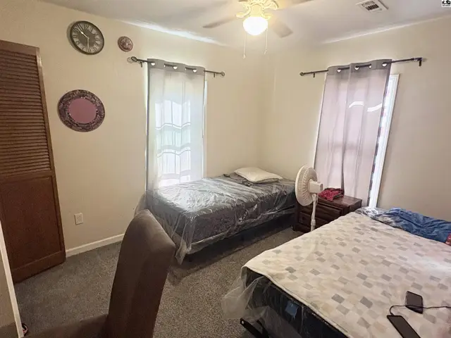 Photo of 426 E Walker St, Hutchinson, KS