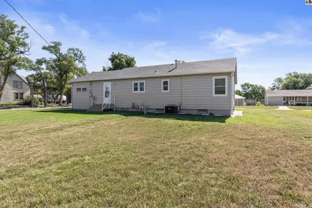 Photo of 600 S 3rd St, Bushton, KS