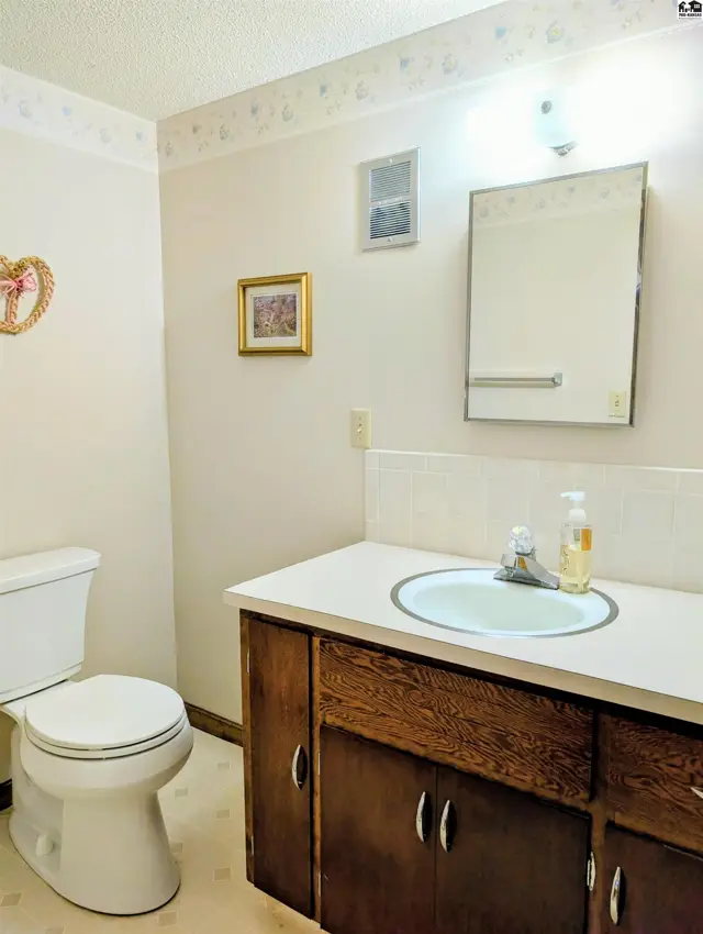 Photo of 908 Countryside Dr, McPherson, KS