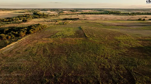 Photo of 000 W Parallel Rd, Arlington, KS