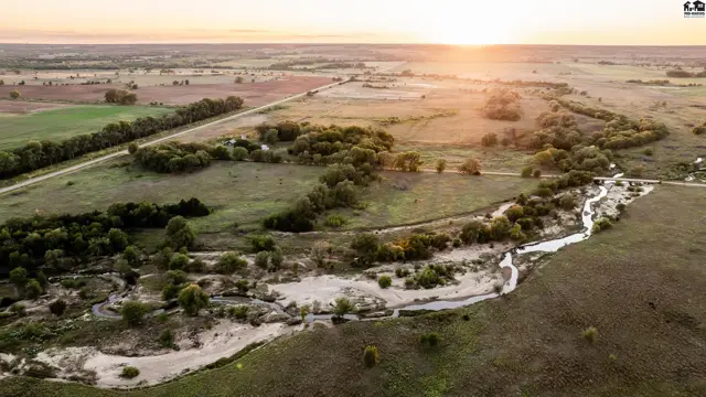 Photo of 000 W Parallel Rd, Arlington, KS