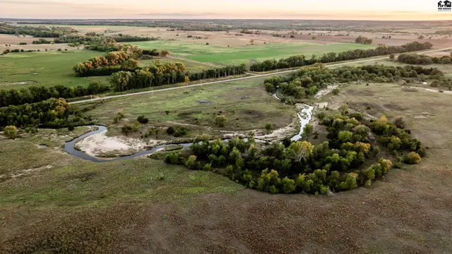 Photo of 000 W Parallel Rd, Arlington, KS