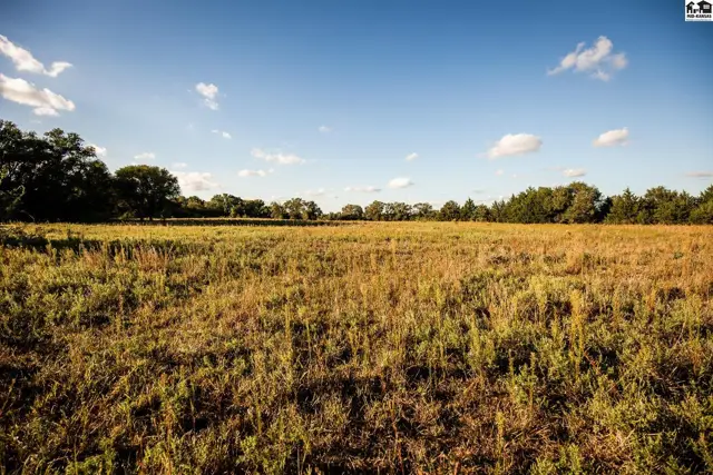 Photo of 000 W Parallel Rd, Arlington, KS