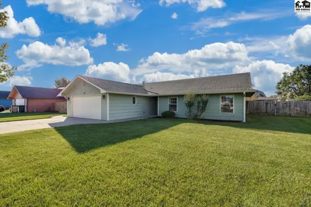Photo of 1807 E 26th Ave, Hutchinson, KS