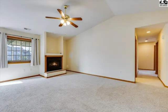 Photo of 1807 E 26th Ave, Hutchinson, KS