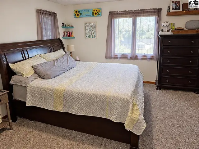 Photo of 1600 Pintail Ct, McPherson, KS