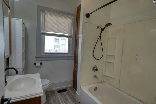 Photo of 900 N Elm St, McPherson, KS