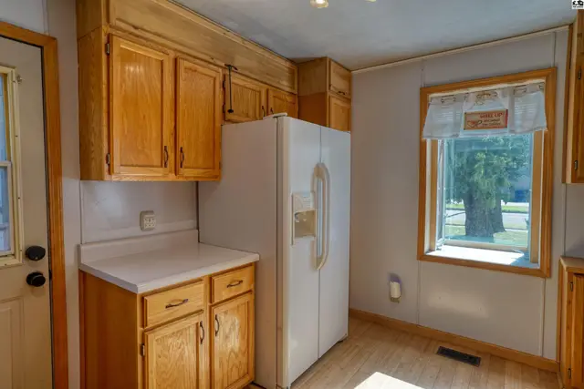 Photo of 900 N Elm St, McPherson, KS
