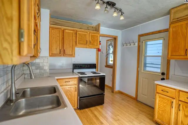 Photo of 900 N Elm St, McPherson, KS