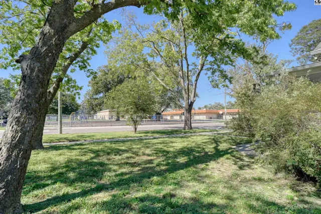 Photo of 900 N Elm St, McPherson, KS