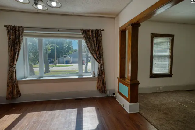 Photo of 900 N Elm St, McPherson, KS