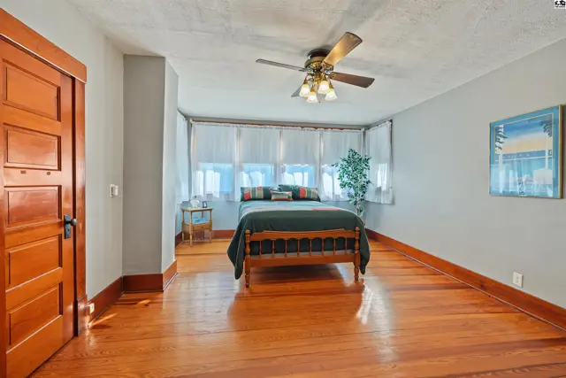 Photo of 202 N Lincoln St, Marquette, KS