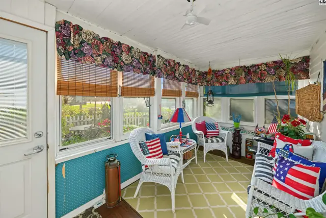 Photo of 202 N Lincoln St, Marquette, KS