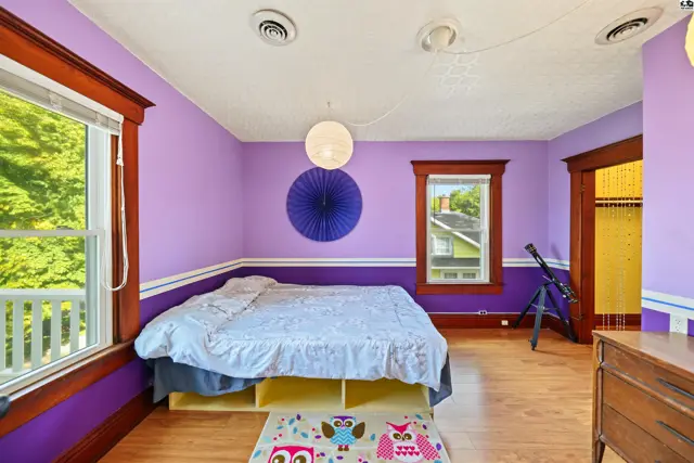 Photo of 104 N 1st St, Lindsborg, KS
