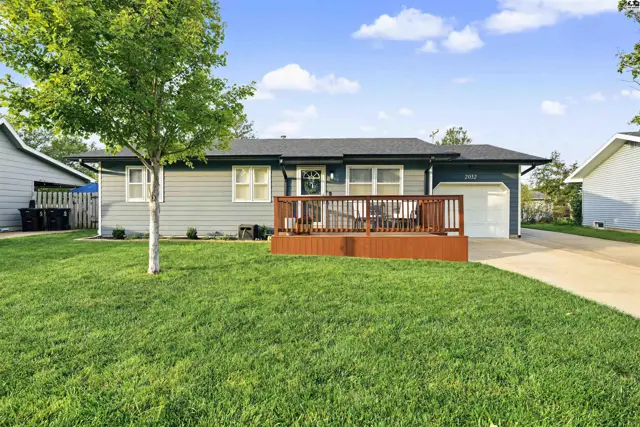 Photo of 2032 Mission Rd, Salina, KS