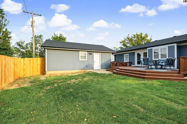 Photo of 2032 Mission Rd, Salina, KS